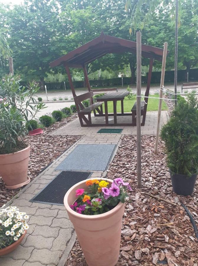 Balaton-Parti Luxus Lakas Apartment ชิโอฟก ภายนอก รูปภาพ